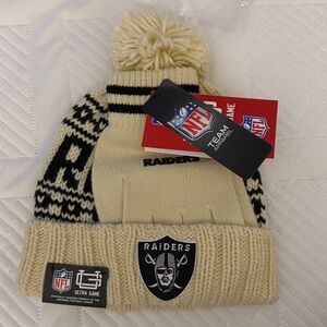 NWT Raiders beanie and glove set